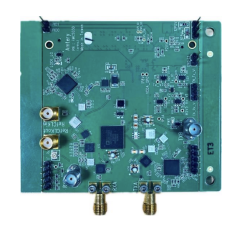 émetteur-récepteur à large bande FMC 18 GHz : FMC5030